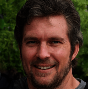 kundenzitat_thomas_bergruen Der verantwortliche Mitarbeiter Thomas Bergrün ist zufrieden mit Contactbox crm